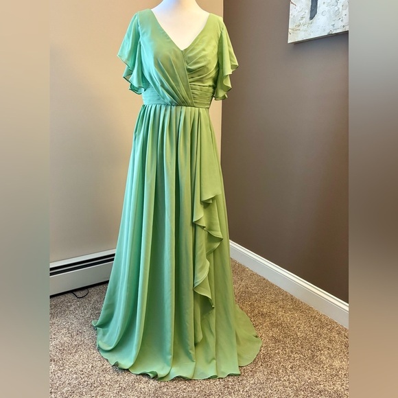 Green Flutter Sleeve V-Neck Gown for Wedding w/jacket - Picture 4 of 9